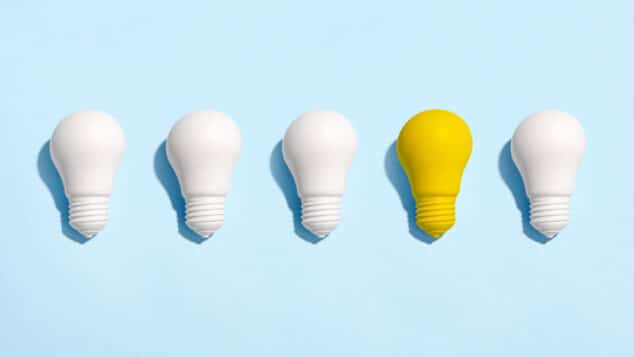 leadership mindset image with lightbulbs